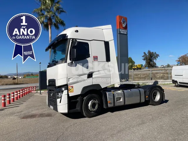 RENAULT T520 HIGH SLEEPER CAB