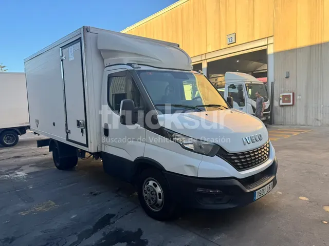 Iveco 35C16 H3.0 7p IR