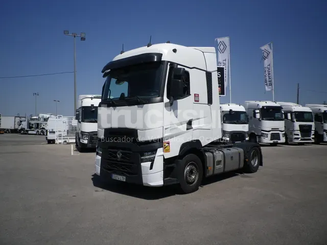 RENAULT T520 HIGH SLEEPER CAB EVO