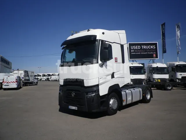 RENAULT T520 HIGH SLEEPER CAB EVO