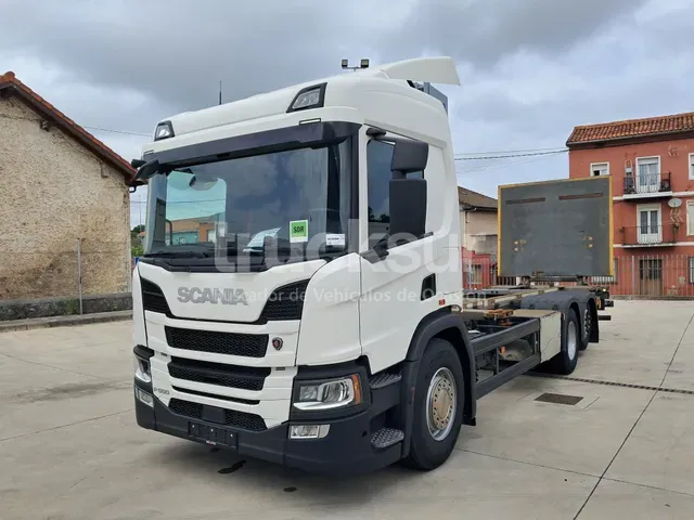 SCANIA P500.26 Chasis - imagen 1